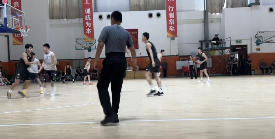 不敌对手